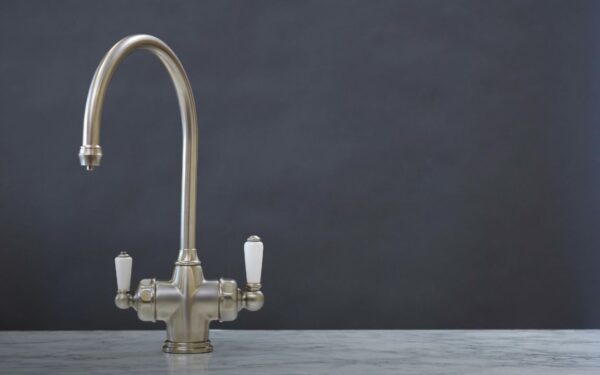 P & R 1937 Phoenician 3-in-1 Instant Hot Water Tap - Image 9