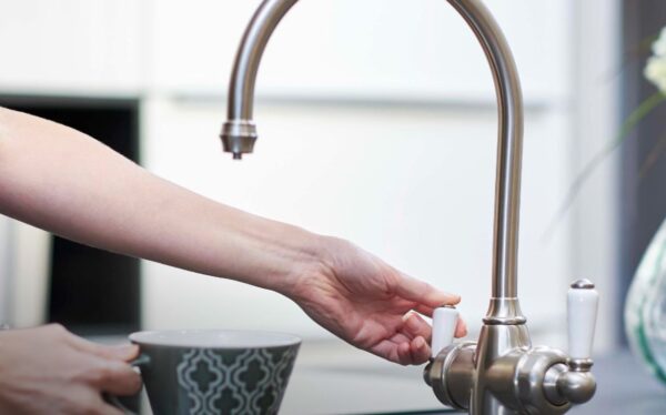 P & R 1937 Phoenician 3-in-1 Instant Hot Water Tap - Image 13