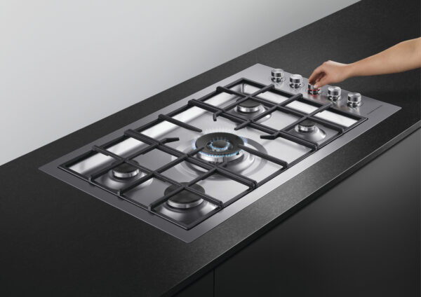 F&P 90cm FLUSH FIT GAS ON STEEL HOB - NG - Brushed S/S - Image 4