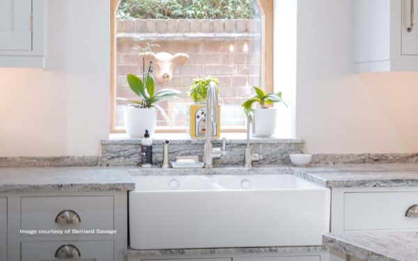P & R 4846 Langbourn Single Lever Monobloc Sink Mixer with C-Spout and Rinse - Image 10