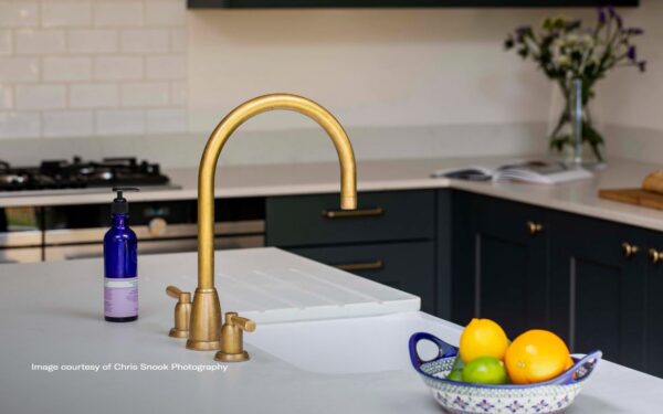 P & R 4886 Langbourn 3 Hole Sink Mixer - Image 9