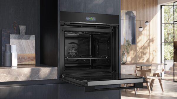 SIEMENS iQ700 BUILT-IN OVEN - Black - Image 3