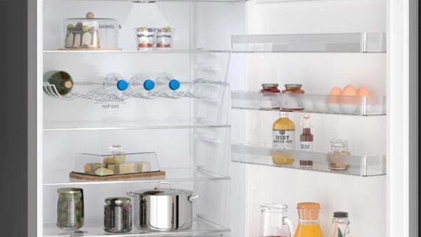 SIEMENS iQ300 FREESTANDING FRIDGE FREEZER - Black Steel - Image 3