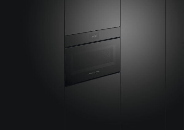 F&P SERIES 9, BUILT-IN HANDLELESS COMPACT COMBI-MICROWAVE OVEN, 60cm - Black Glass - Image 4