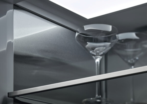 F&P SERIES 9, 60cm BUILT-IN BEVERAGE CENTRE - Solid Door - Image 9