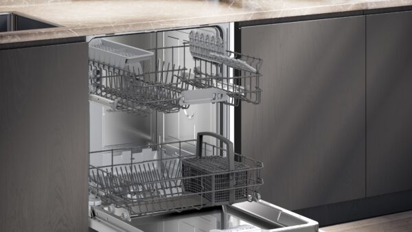 SIEMENS iQ100 BUILT-IN DISHWASHER - 60cm - Image 9